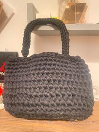 Borsa ricamata