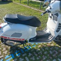 Piaggio Vespa 300 GTS - 2017