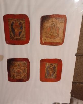 4 MINIATURE DI THANGKA TIBETANI ANTICHI IN CORNICE