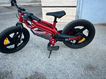 Moto elettrica bambino