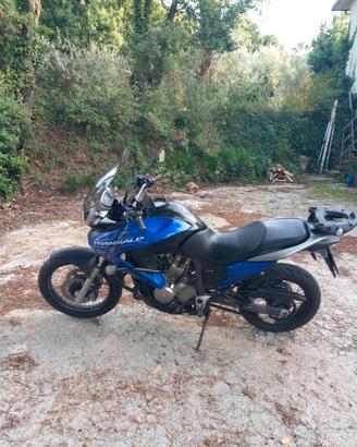 Honda Transalp 700