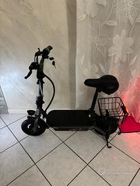 Monopattino elettrico Iscooter nuovo
