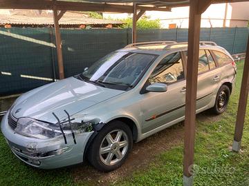Renault Laguna II Grantour Incidentata- Marciante