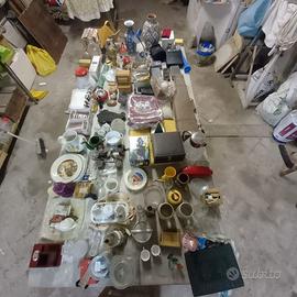 Giochi e cose vecchie per mercatino