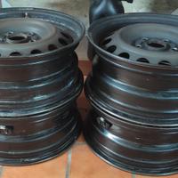 Cerchi in ferro con valvole TPMS Suzuki R16