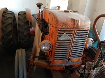 Trattore agricolo usato Fiat R 25