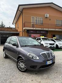Lancia Ypsilon 1.2 69 CV Platinum