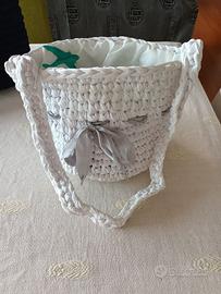 Borsa handmade a secchiello in coton bianco