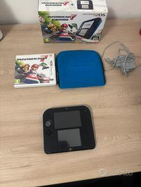 Nintendo 2DS con super mario kart