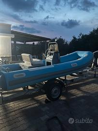 Gommone 4 m + carrello + motore 30 hp