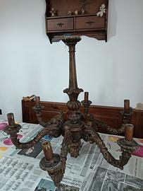 lampadario in legno antico
