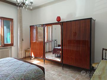 Armadio modernariato anni 50 – 3 ante con specchio