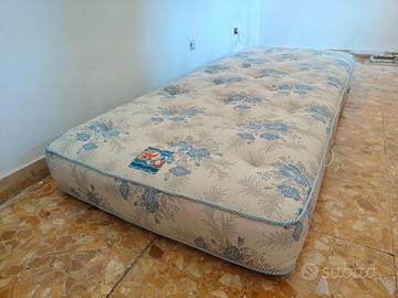 Materasso singolo a molle rigide Reinflex