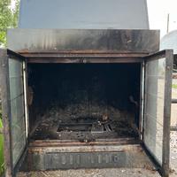 Termocamino a legna usato