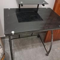 SCRIVANIA CON PORTA PC IN VETRO NUOVA