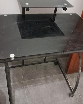SCRIVANIA CON PORTA PC IN VETRO NUOVA