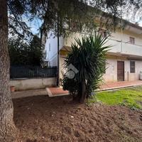 CASA SEMINDIPENDENTE A SERMONETA