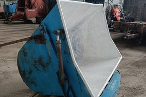 muletto-vasca per uva-ecc Berti idraulica