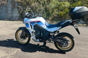 Honda Transalp 750 - FULL OPTIONAL