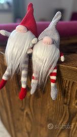 Coppia Gnomi seduti