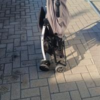 Passeggino Brevi leggero e reclinabile
