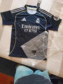 maglia real Madrid away 25/26