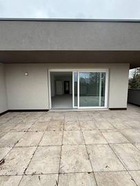 Appartamento di 173 m² con 4 locali e box auto dop