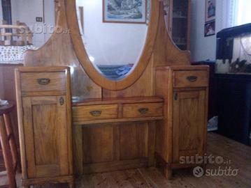 Mobile con specchiera ovale