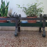 Fioriera in ferro battuto