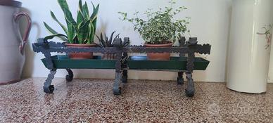 Fioriera in ferro battuto