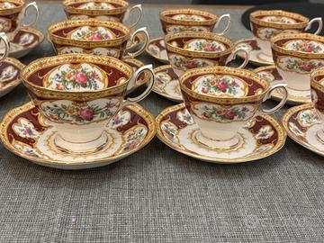 Tazzine Royal albert