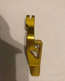 Leva freno/frizione CNC oro – Rizoma X Tmax