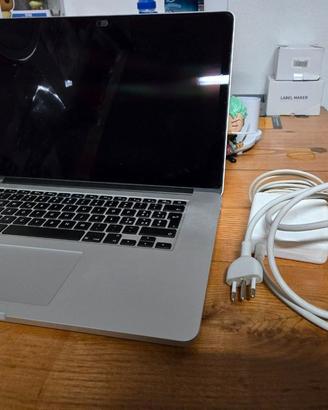 Macbook Pro 15 mid 2015, 16 GB ram, 512 GB SSD