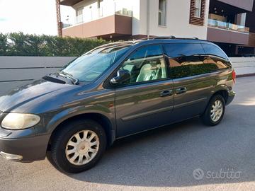 Chrysler Voyager 2.5 CRD cat SE 7 posti in pronta 