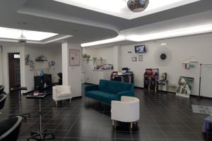 Locale Commerciale Buono Stato Interno