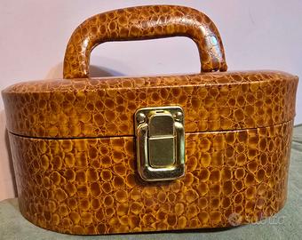 PORTAGIOIELLI DA VIAGGIO