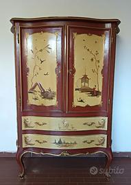 Credenza giapponese decorata in rilievo XX secolo