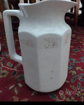 Antica brocca  Richard Gironi