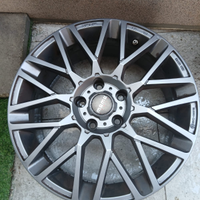 Cerchi in lega usati MOMO Revenge 17x7