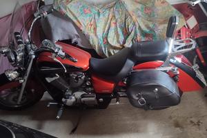 Honda Shadow 750 full