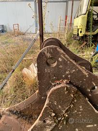 Benne per escavatore caterpillar 320 Hidromac 115