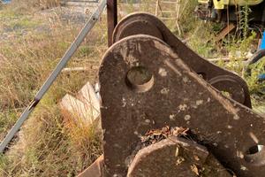 Benne per escavatore caterpillar 320 Hidromac 115