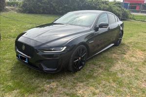 Jaguar XE 2.0 D 204 CV AWD aut. Black Edition
