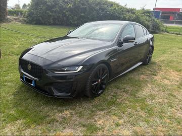 Jaguar XE 2.0 D 204 CV AWD aut. Black Edition
