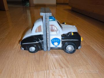Fermalibri macchina della polizia