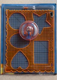Taglierina per scrapbooking
