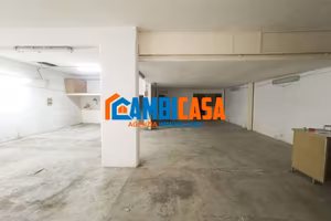 Sferracavallo - Locale di 195 mq