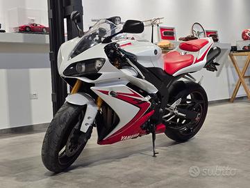 Yamaha R1