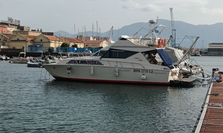 Center Craft Corvette 37 Fly