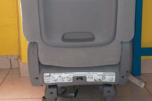 3 sedili Kia Carnival del 2009